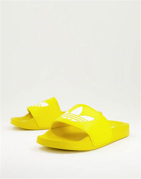 gula adidas tofflor